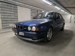 BMW M5 3.8