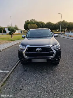 Toyota Hilux 2.4 D-4D 2WD CD CM Aut.