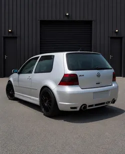 Golf 4 look R32