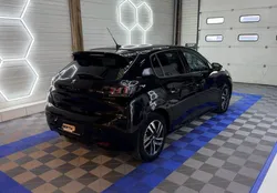 Peugeot 208 II ( 2 ) Allure pack 1l2 puretech 100cv boîte automatique EAT8