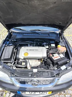 Opel Vectra 1.6 gasolina