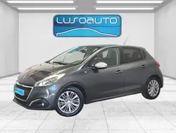 Peugeot 208 1.6 BlueHDi Style