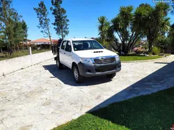 Toyota Hilux 2.5 D-4D Cab. Dupla 2Wd