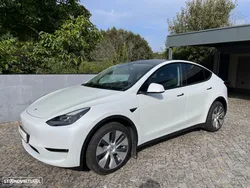Tesla Model Y Long Range Dual Motor AWD