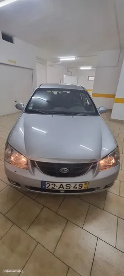 Kia Cerato 1.5 CRDi EX