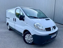 RENAULT TRAFIC FOURGON Phase 2 2.0 dCi / 39000km / 1ERE MAIN / CT VIERGE