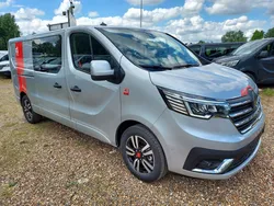 Renault TRAFIC III FG BVA RED 5 PLACES GRIS C L2H1 3T 2.0 BLUE DCI 150CH CABINE APPROFONDIE AUTO