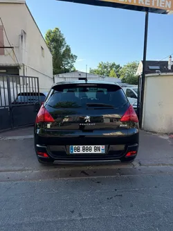 PEUGEOT 3008 HYbrid4 2.0 HDi 200 ch – Boîte Automatique –