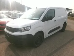 Peugeot Partner M 600kg Puretech 110 / CLIM + RADIO + PORTE LATERALE / PRIX 13 242 HT