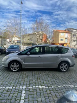 Ford S-Max Titanium