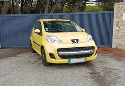 Peugeot 107 1.0 Acess C/ AC