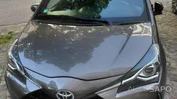 Toyota Yaris 1.5 HSD Square Collection Grey de 2017