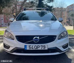 Volvo V60 2.4 D6 Momentum AWD Phev