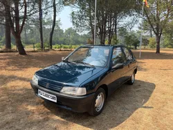 Peugeot 106 de 1993. 1L 50cv. Avec seulement 129300 KMS. Révisée. Idéal jeune conducteur. Ca devient collector