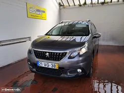 Peugeot 2008 1.2 PureTech Style
