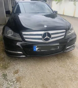 Mercedes-Benz C 200 2200