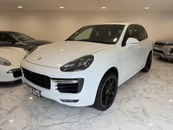 Porsche Cayenne Turbo 4.8 520 chevaux / pack Carbone / PSE / éthanol
