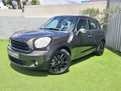 MINI Countryman 2.0 D Aut. Apenas 123.000 km