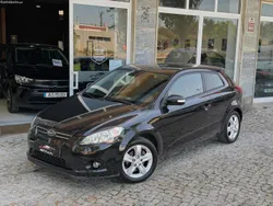 Kia Ceed S Coupé 1.4 CVVT EX ISG