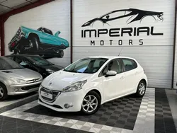 PEUGEOT 208 1.4 E-HDI 70 ch BOÎTE AUTOMATIQUE / DISTRIBUTION NEUVE / GPS / RADARS AR / PALETTES AU VOLANT