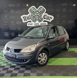 Renault Scenic II 1.5 dci 105cv LATITUDE * Toit panoramique, Attelage, Radar de recul...