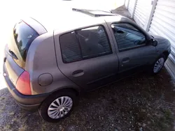 Clio 1.2 nombreux frais révisée et c.t ok