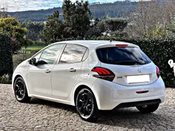 Peugeot 208 1.6 BLUEHDI 100cv 2.L 12-2016 155.000 klm Nacional