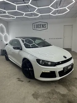 VOLKSWAGEN SCIROCCO R 2.0 TSI 265 DSG6 / Toit ouvrant pano / Dynaudio / CarPlay / Sièges chauffants