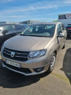 Dacia SANDERO 1.2 16V 75CH LAUREATE