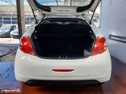 Peugeot 208 1.2 VTi Access