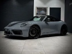 PORSCHE 911 992 CARRERA GTS CABRIOLET 3.0i 480 CH PDK 8 ROUE DIRECTRICES/PACK SPORTDESIGN NOIR/GRIS ARCTIQUE/LIFT/MATRIX PDLS+/PACK CARBONE/CAM360/SIEGE 18P/BOSE/InnoDrive/90L/APPROVED 11.2027 "MY23