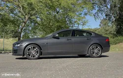 Jaguar XE 2.0 D Prestige Aut.