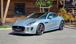 Jaguar F-TYPE 3.0 V6 S 380ch RWD R-Dynamic - Sièges Performance - Jantes forgées 20” Carbone - Black Pack - Meridian - Toit Pano