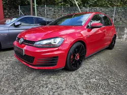 VW Golf GTI Performance 2.0 TSI
