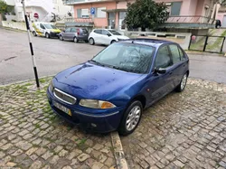 Rover 200 comercial