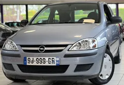 Opel corsa 1.2 80ch 5cv essentia faible kilometrage