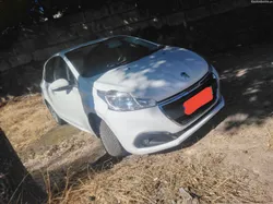 Peugeot 208 1.6.HDI 100cv 2017