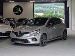 RENAULT CLIO V dCi 115cv Initiale Paris / Multi-Sense / CarPlay / Volant et Sièges Chauffants / Caméra de recul