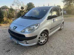 Peugeot 1007 1.6i 110cv (boite automatique)