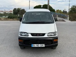 Mitsubishi L400 L400 9 lugares