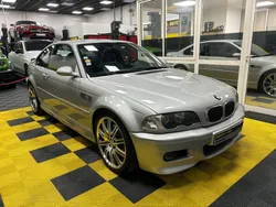 BMW M3 E46 coupe boite mécanique 1ere main origine France jantes 19 4 pneus neuf carnet Complet BMW