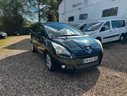 PEUGEOT 5008 1.6 HDi 112 ch Boite automatique 7 places / GARANTIE