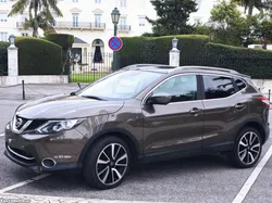 Nissan Qashqai Tekna Premium dCi 130 CV Xtronic 4x2 5p