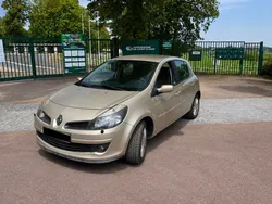 Clio 3 initiale 2.0 essence boite automatique