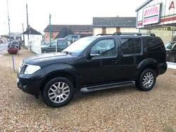 Nissan PATHFINDER DCI 190 cv ELEGANCE 4X4 LE 7 places