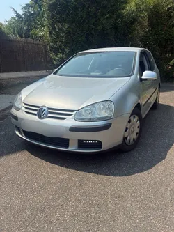 Volkswagen golf v trendline - 2 eme main