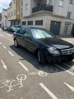 Mercedes-Benz C 200 familiar