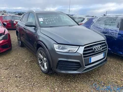 "Accidenté" Audi Q3 2.0 TDi 150 STronic 7 S-Line / EK800
