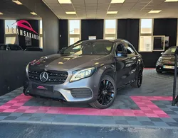 MERCEDES GLA 220D 220 D 170 CV BOITE AUTO /FASCINATION AMG / TOIT OUVRANT / CAMERA 360 / ENTRETIEN à JOUR