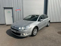 Citroën C5 1.6 HDi 110Ch Confort / équipé d'un attelage